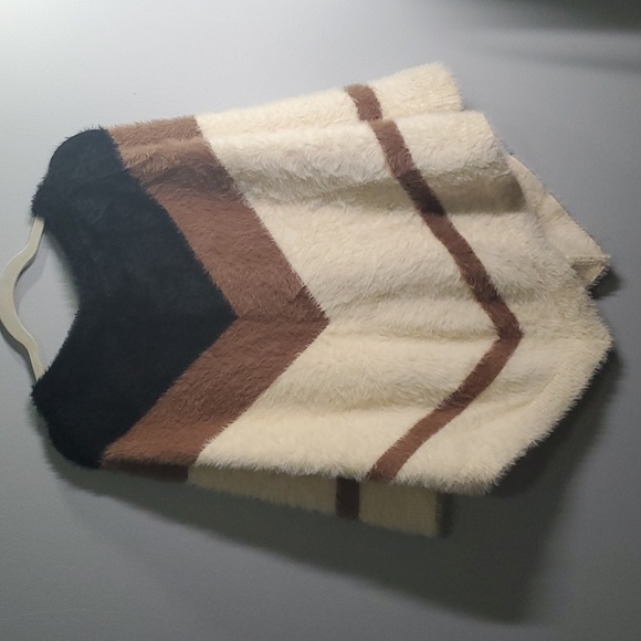 Luxurious Poncho Ann Taylor sweater size medium black brown chevron colorblok - Picture 7 of 10